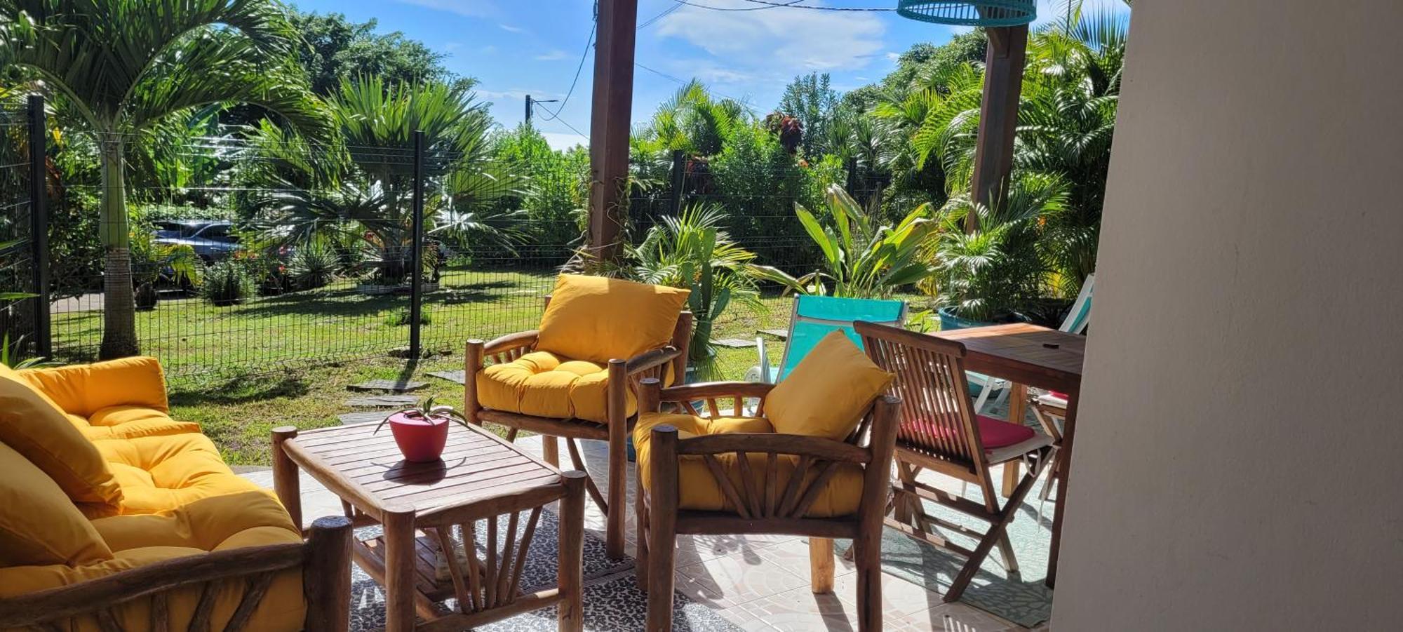 Bel appartement privé, magnifique vue sur la mer des Caraibes et jardin clos, WiFi, à 2mn de la plage Sainte-Luce Esterno foto